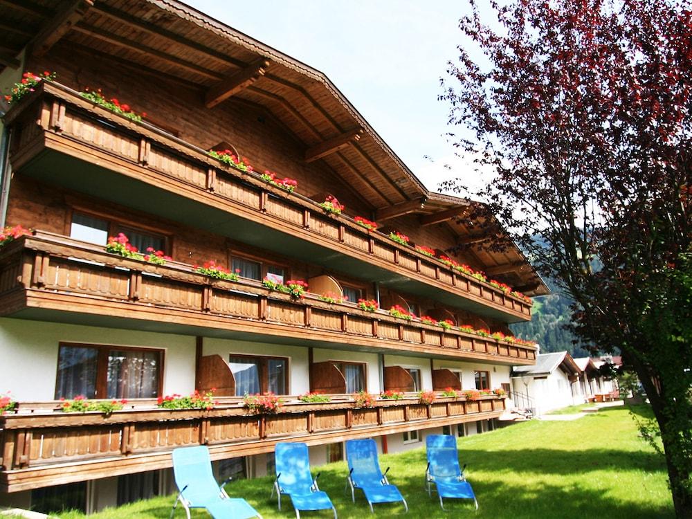 First Mountain Hotel Zillertal Aschau Im Zillertal Экстерьер фото