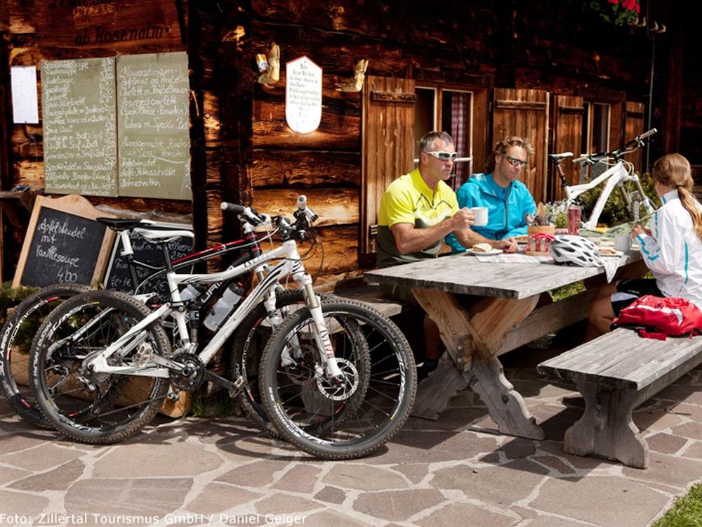 First Mountain Hotel Zillertal Aschau Im Zillertal Экстерьер фото