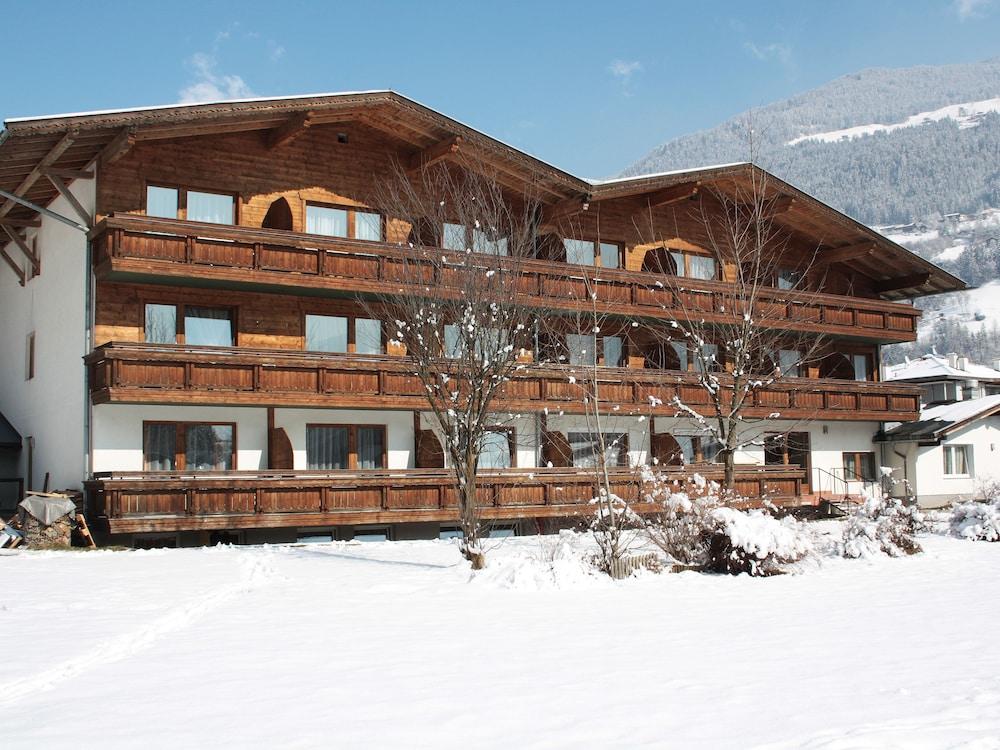 First Mountain Hotel Zillertal Aschau Im Zillertal Экстерьер фото